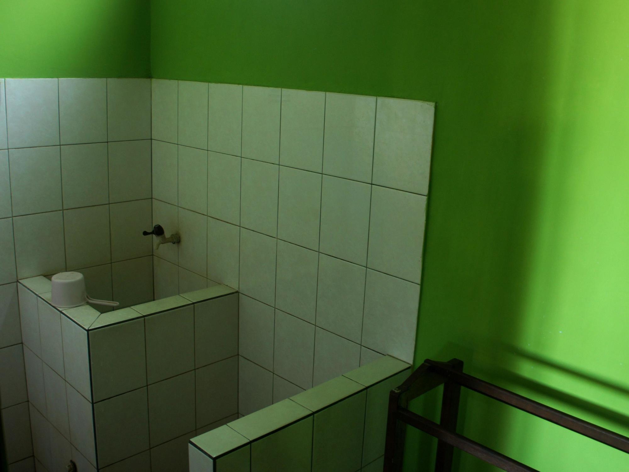 Bayu Murti Homestay Jogjakarta Buitenkant foto